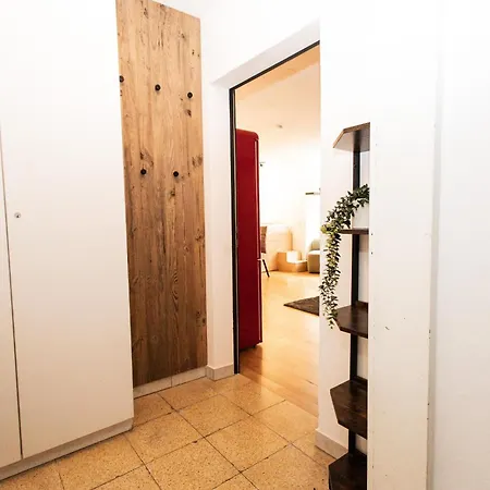 Hoffie Apartment